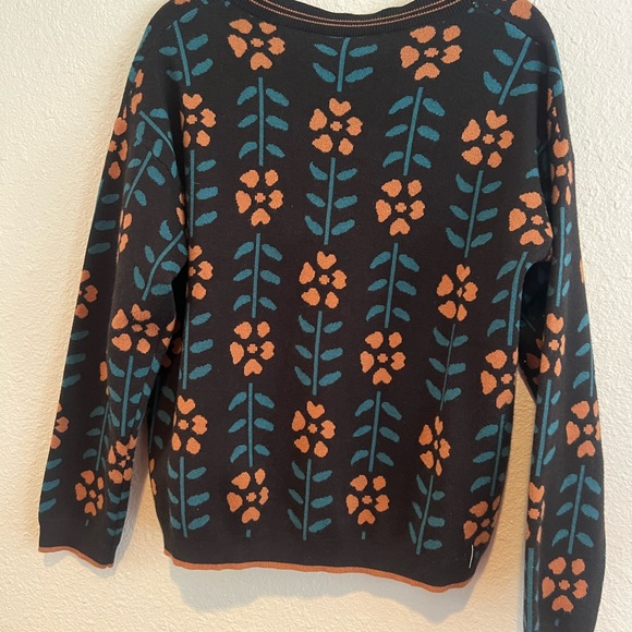 Elegant Floral Black and Orange Cardigan - Picture 2 of 3